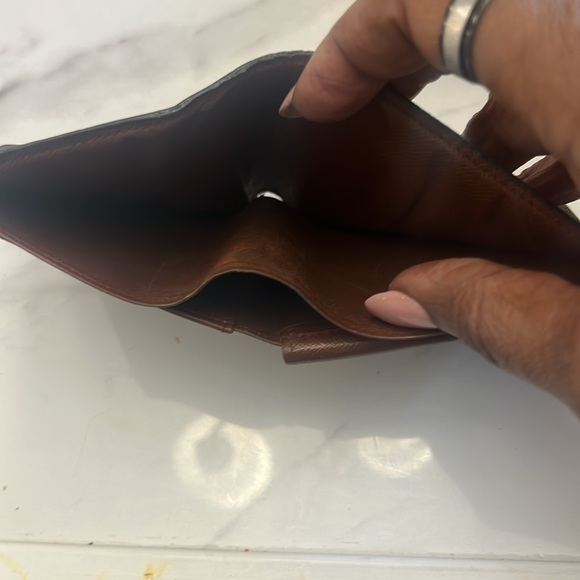 Louis Vuitton Mens Wallet - Picture 4 of 8